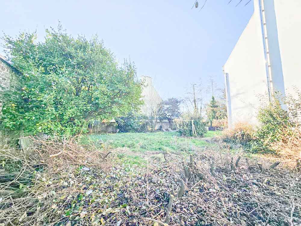 TERRAIN DE 350 M² LIBRE DE CONTRUCTEUR - PROCHE CENTRE VILLE - EXPOSITION IDEALE - VUE MER POSSIBLE ETAGE photo 3