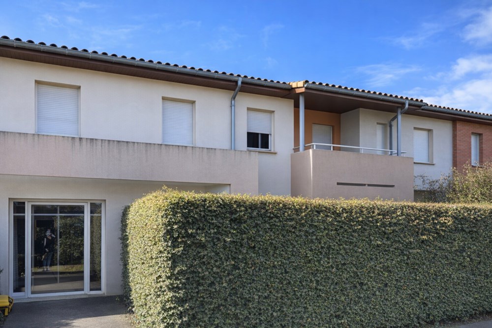 APPARTEMENT T2 - RESIDENCE RECHECHEE ET SECURISEE - PARKING - CALME - RARE photo 2