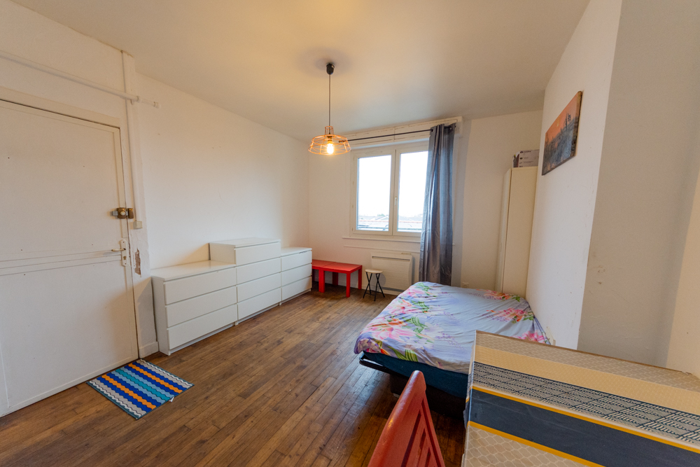 APPARTEMENT T1 23.13M² - BEAU POTENTIEL - DALLE BETON - DERNIER ETAGE - FAIBLES CHARGES photo 4