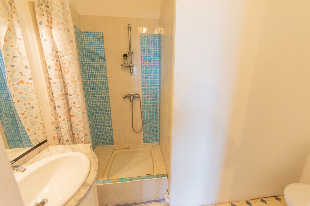 APPARTEMENT T1 23.13M² - BEAU POTENTIEL - DALLE BETON - DERNIER ETAGE - FAIBLES CHARGES photo 5
