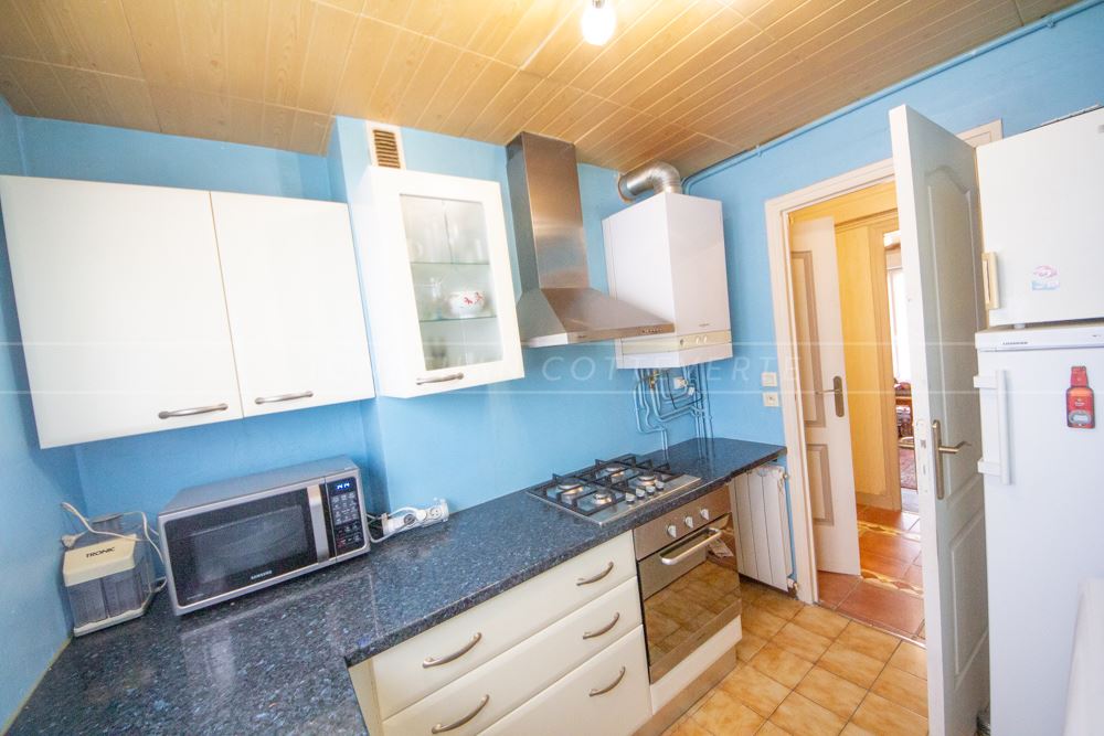 APPARTEMENT - 2 CHAMBRES - DPE D - IDEALEMENT SITUE - 2EM ETAGE - GARAGE POSSIBLE