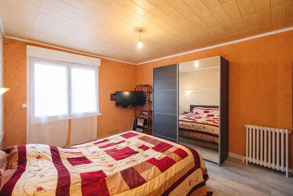 APPARTEMENT - 2 CHAMBRES - DPE D - IDEALEMENT SITUE - 2EM ETAGE - GARAGE POSSIBLE photo 4