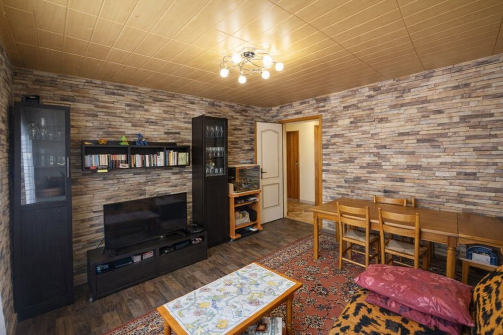 APPARTEMENT - 2 CHAMBRES - DPE D - IDEALEMENT SITUE - 2EM ETAGE - GARAGE POSSIBLE photo 3