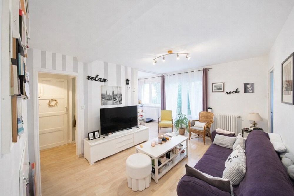 APPARTEMENT 62M² - GRANDE PIECE DE VIE - LUMINEUX - 3 CHAMBRES POSSIBLE - DALLE BETON - DPE D - RARE