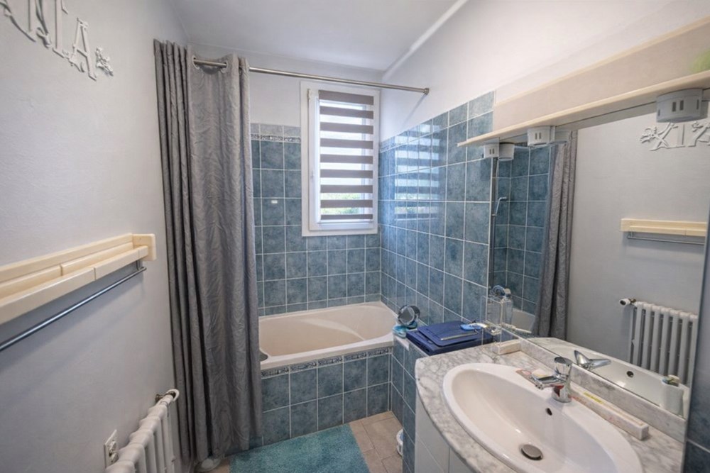 APPARTEMENT 62M² - GRANDE PIECE DE VIE - LUMINEUX - 3 CHAMBRES POSSIBLE - DALLE BETON - DPE D - RARE photo 5