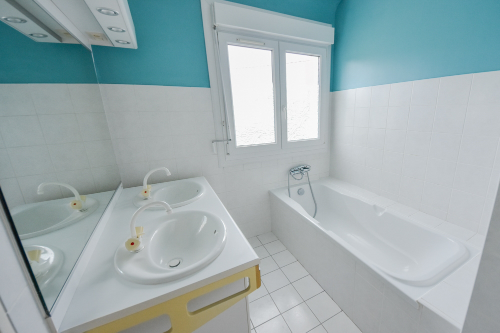 MAISON T7 191M² - 5 CHAMBRES - GARAGE DOUBLE AVEC COMBLES SUR TERRAIN DE 1000M² photo 4