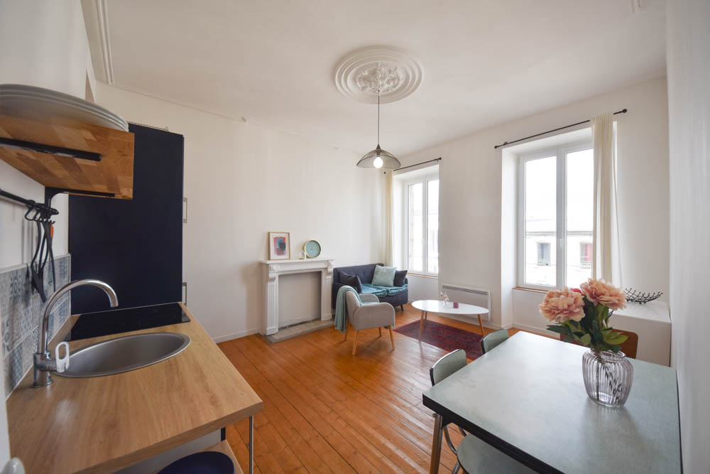 APPARTEMENT DE 44 M2 - 2 CHAMBRES - SANS TRAVAUX - DPE C - CENTRE VILLE - FENETRES PVC - VOLETS ELECTRIQUE - FAIBLES CHARGES photo 2