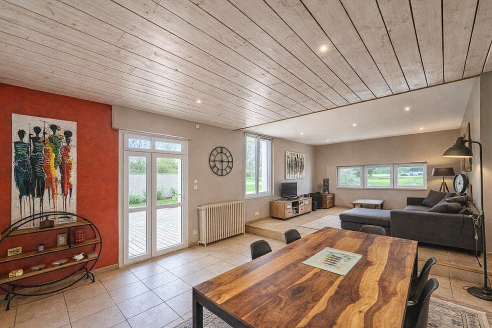 MAISON DE CHARME T6 DE +160M² - 4/5 CHAMBRES - TERRASSE AVEC SPA - CALME ABSOLU - GARAGE ET PARKING - COUP DE COEUR photo 4