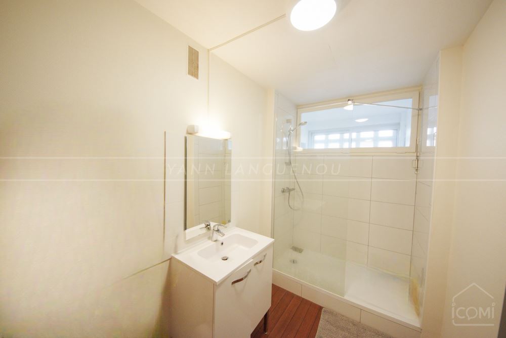 APPARTEMENT 71M² - 2 CHAMBRES - AUCUNS TRAVAUX - DERNIER ETAGE - RARE - PIECE DE VIE LUMINEUSE photo 5