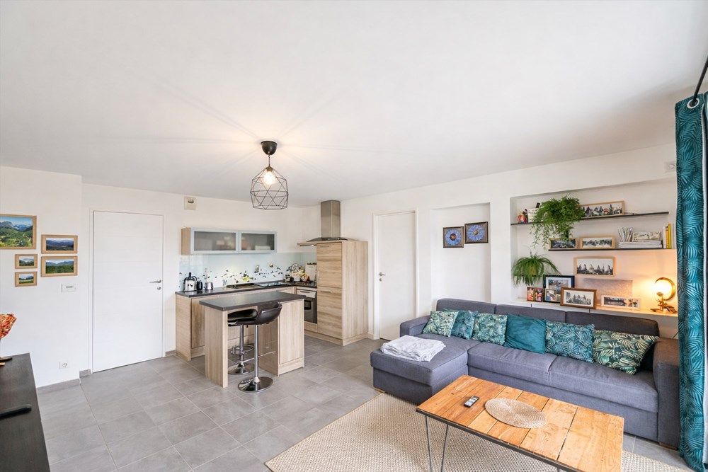 APPARTEMENT T3 DANS RESIDENCE RECENTE DE STANDING - PIECE DE VIE AVEC CUISINE US - PARKING - 2 CHAMBRES - RARE - COUP DE COEUR photo 2