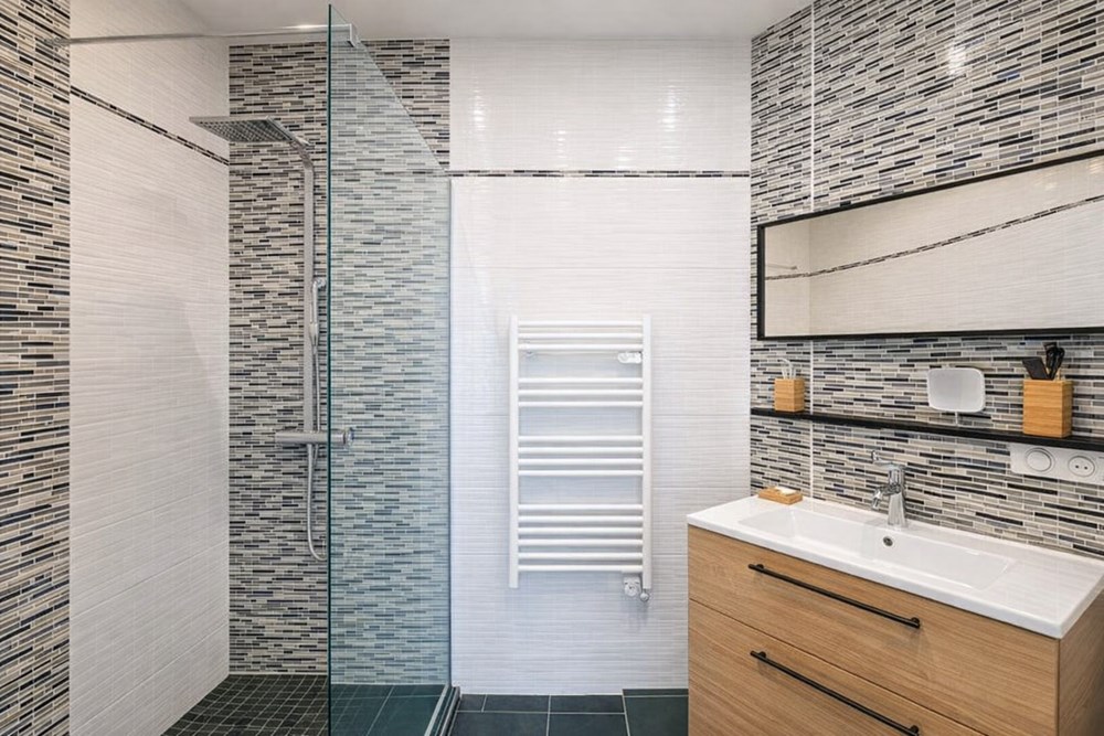 APPARTEMENT T4 DE 120 M² - ESPACE DE VIE DE 50 M² AVEC TERRASSE - 3 CHAMBRES - 2 SDE-SDB - 2 WC - AUCUNS TRAVAUX - COUP DE COEUR ASSURE photo 4