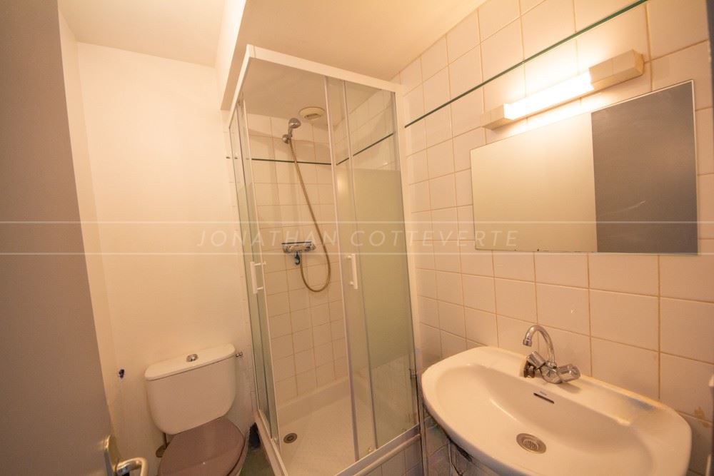 APPARTEMENT - T2 - 1 CHAMBRE - BELLE PIECE DE VIE - SECTEUR RECHERCHE - FAIBLE CHARGE DE COPROPRIETE photo 2
