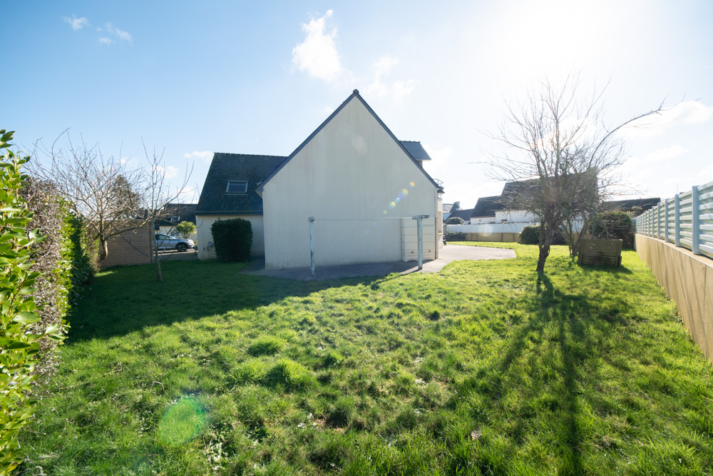 MAGNIFIQUE MAISON CONTEMPORAINE 173M2 HABITABLE - TERRAIN 860 M2 - COUP DE COEUR -A 20 MIN DE BREST - A 40MIN DE CROZON photo 5