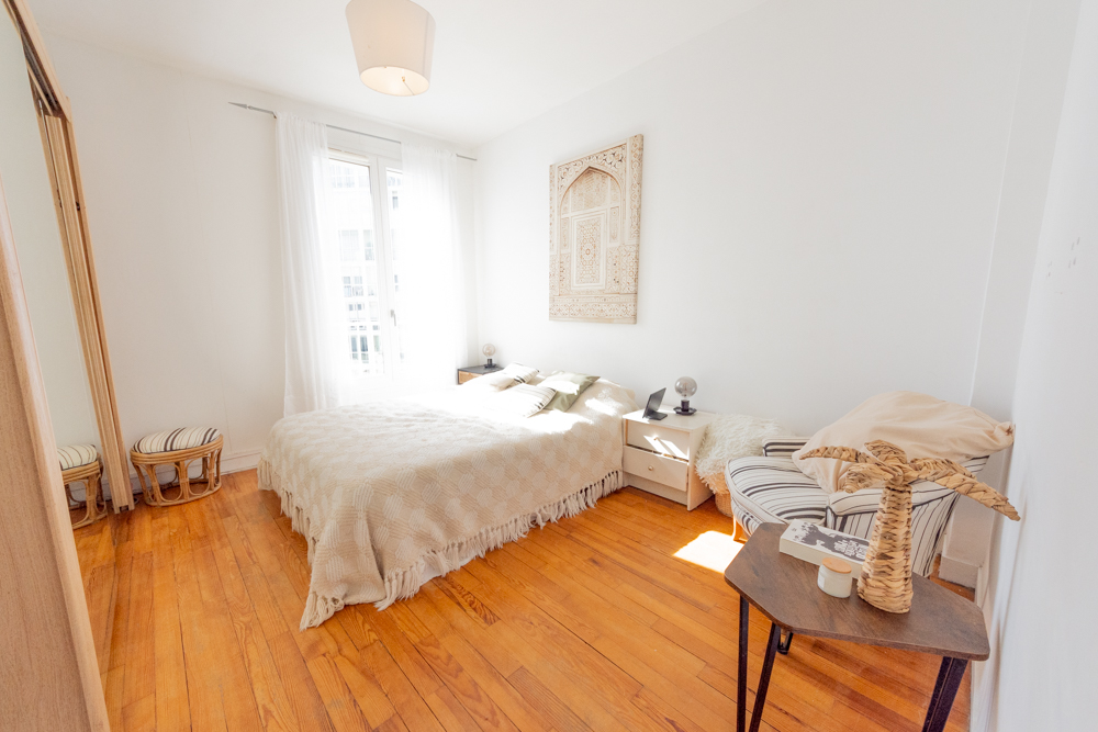 APPARTEMENT T4 64M² - 2 CHAMBRES POSSIBLE 3 - DALLE BETON - LUMINEUX - CAVE - BEAU POTENTIEL photo 4