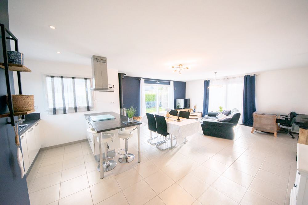 MAISON CONTEMPORAINE DE 2013 - 3 CHAMBRES - LUMINEUSE - VIE DE PLAIN-PIED - RARE - COUP DE COEUR photo 4
