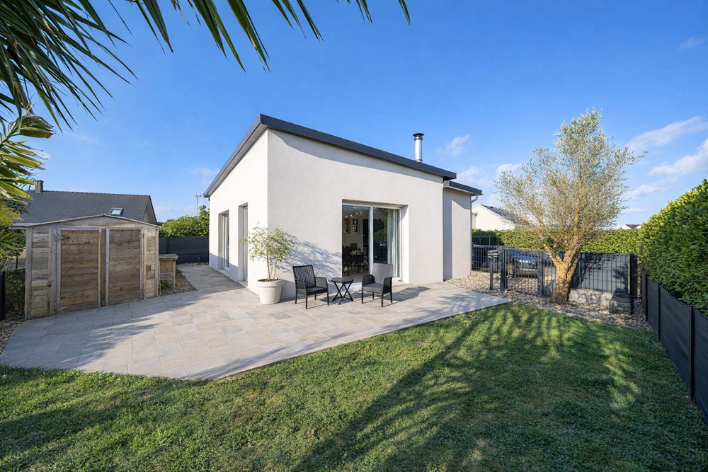 MAISON CONTEMPORAINE DE 2013 - 3 CHAMBRES - LUMINEUSE - VIE DE PLAIN-PIED - RARE - COUP DE COEUR