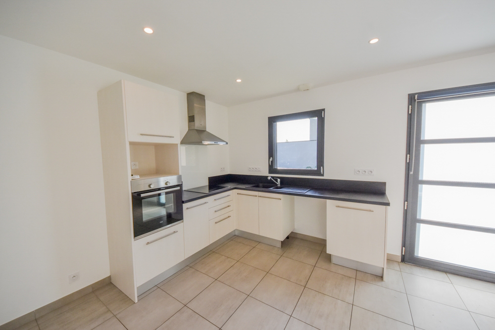 MAISON T4 INDIVIDUELLE PLAIN PIED 77M² - 3 CHAMBRES - GARAGE SUR TERRAIN DE 450M² photo 5