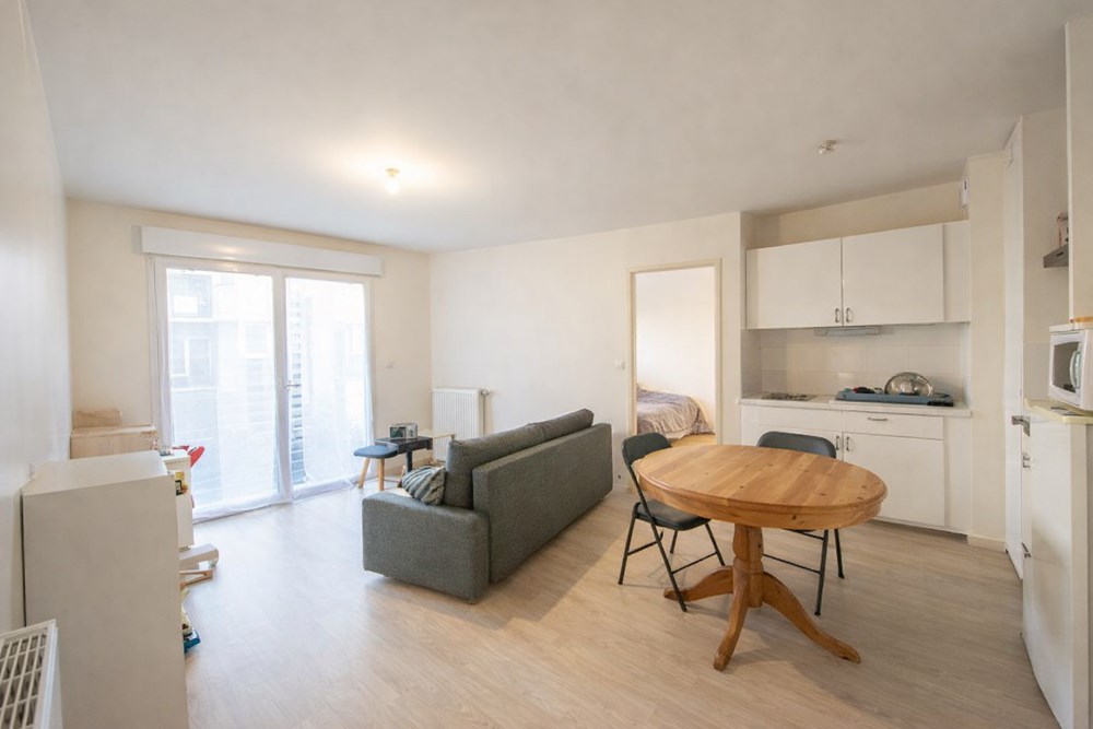 APPARTEMENT - T2 - 1 CHAMBRE - IDEAL INVESTISSEUR - DPE C - TERRASSE PRIVATIVE - PLACE DE PARKING - AUCUN TRAVAUX.