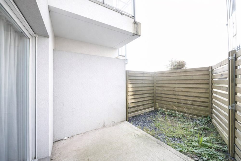 APPARTEMENT - T2 - 1 CHAMBRE - IDEAL INVESTISSEUR - DPE C - TERRASSE PRIVATIVE - PLACE DE PARKING - AUCUN TRAVAUX. photo 4