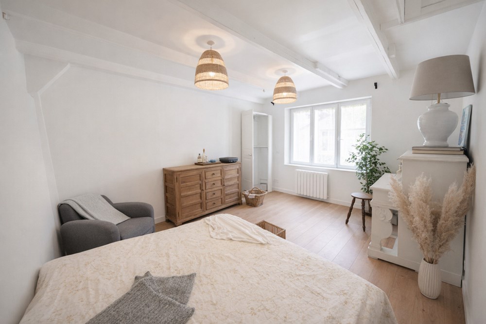 MAISON DE VILLE AVEC JARDIN - ENTIEREMENT RENOVEE EN 2023 - 121 M2 - 3 CHAMBRES - EXCELLENT DPE : C - COUP DE COEUR photo 4