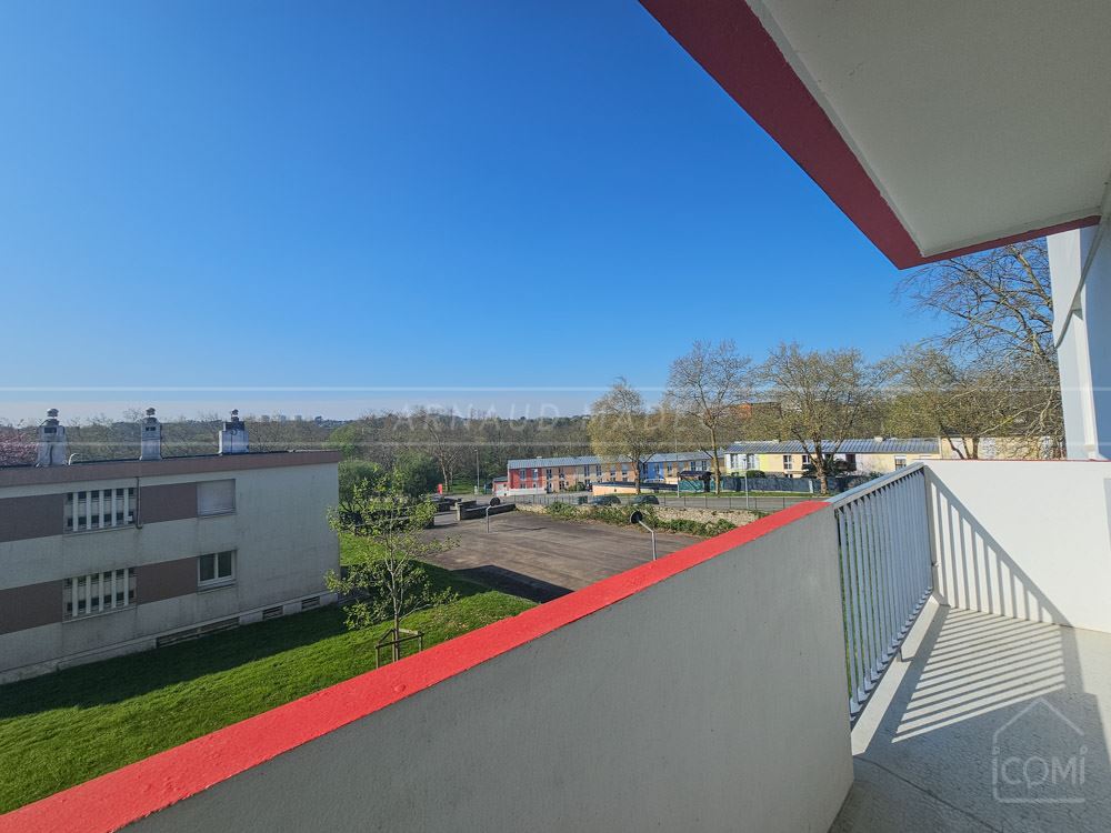 APPARTEMENT T5 DE 100M² - PIECE DE VIE 30M² AVEC TERRASSE - CUISINE SEMI US - 3/4 CH - COUP DE COEUR - IDEAL FAMILLE OU COLOCATION