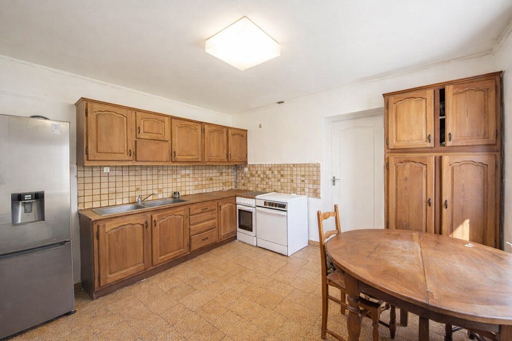 MAISON NEO BRETONNE - 70M² (POSSIBLE 120M) - 1 CHAMBRE (POSSIBLE 3) - GRAND TERRAIN - GRANDE PIECE DE VIE - CALME - TRAVAUX A PREVOIR photo 3