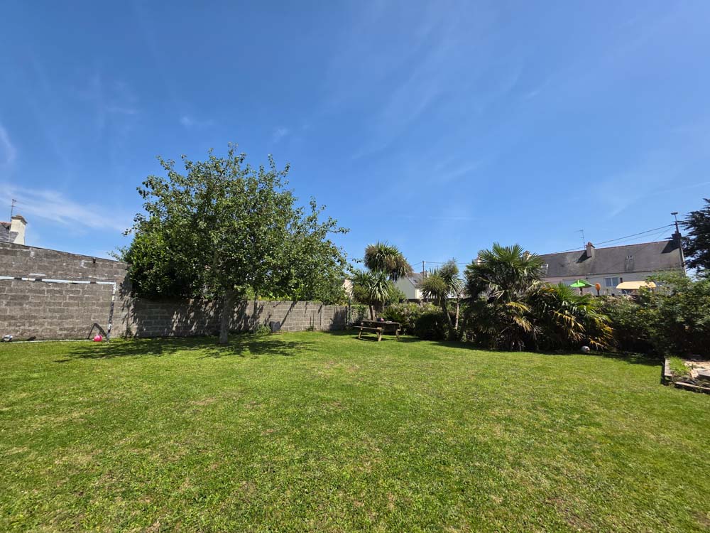 MAISON T7 DE 180M² - 5/6 CHAMBRES - CHEMINEE - TERRASSE +30M² - NON MITOYENNE - JARDIN CLOS - CALME - IDEAL FAMILLE photo 2