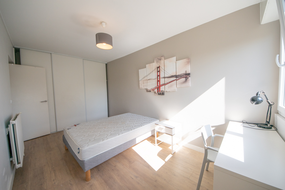 APPARTEMENT - T5 - 4 CHAMBRES - DPE D - IDEAL INVESTISSEUR - BALCON - VUE DEGAGEE photo 5