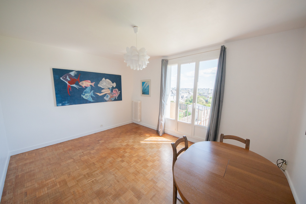 APPARTEMENT 2 CHAMBRES - RUE MAURICE RAVEL - TRES LUMINEUX - SANS TRAVAUX- IDEAL PREMIER ACHAT - PROCHE COMMODITES