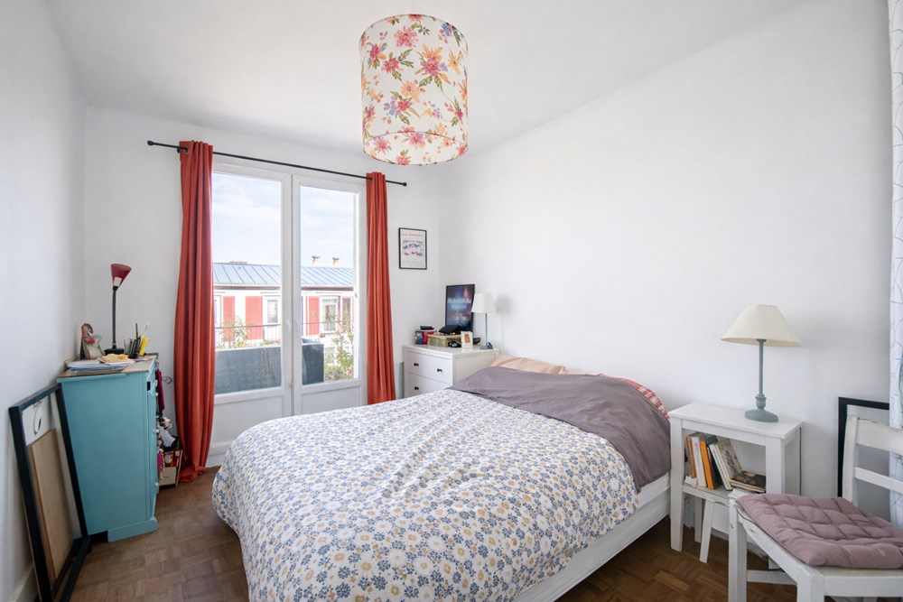 APPARTEMENT - 2 CHAMBRES - DPE C - DALLE BETON - ASCENSEUR - 4EME ETAGE SUR 5 - IDEALEMENT SITUE - BALCON - LOGGIA photo 4