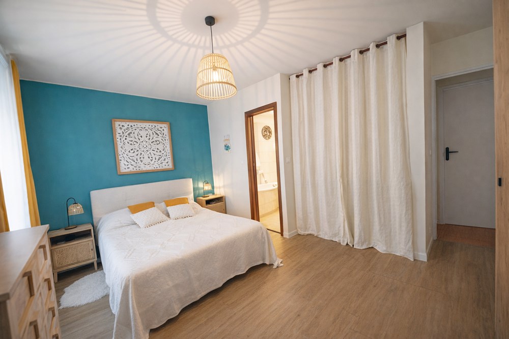 APPARTEMENT - DUPLEX - T5 - 4 CHAMBRES - BEAUX VOLUMES - SUITE PARENTALE DPE C - IDEALEMENT SITUE photo 3