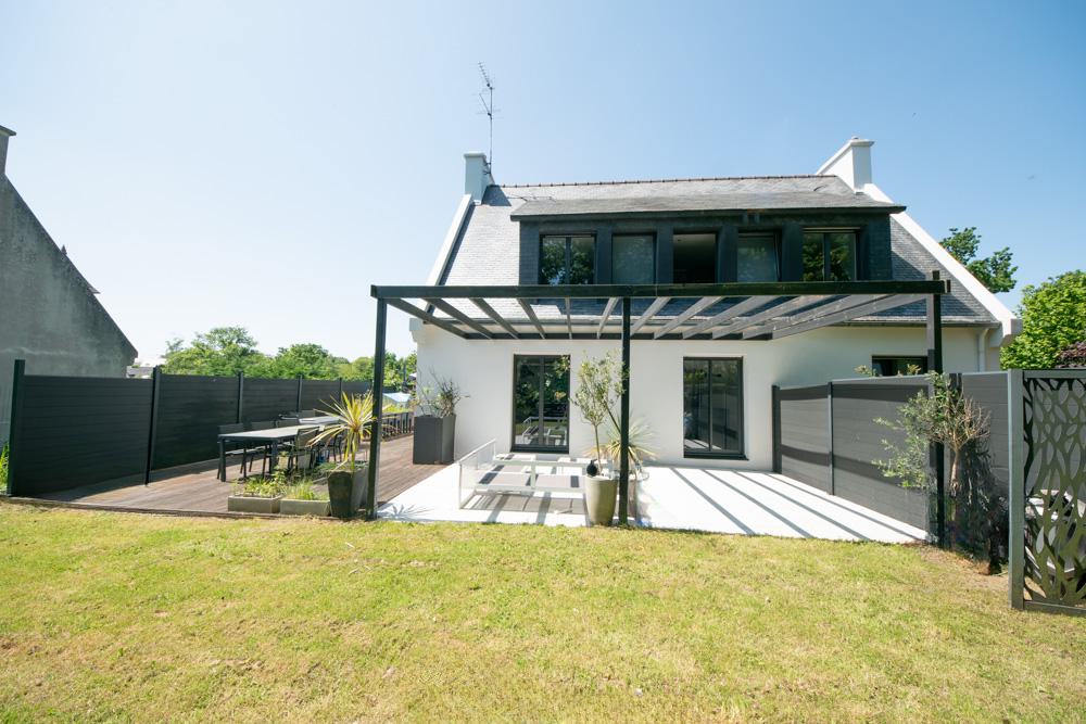 MAISON ENTIEREMENT RENOVEE - 155 M2 HABITABLE - 245 M2 UTILE - 1100 M2 DE TERRAIN - RARE - COUP DE COEUR photo 2