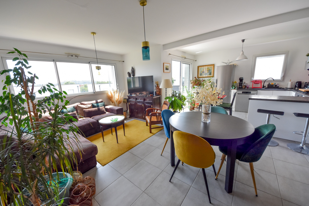 MAISON RECENTE 92M² T5 DE 2015 - 3 CHAMBRES - GARAGE - LOCATAIRES EN PLACE SUR TERRAIN CLOS DE 320M² photo 4