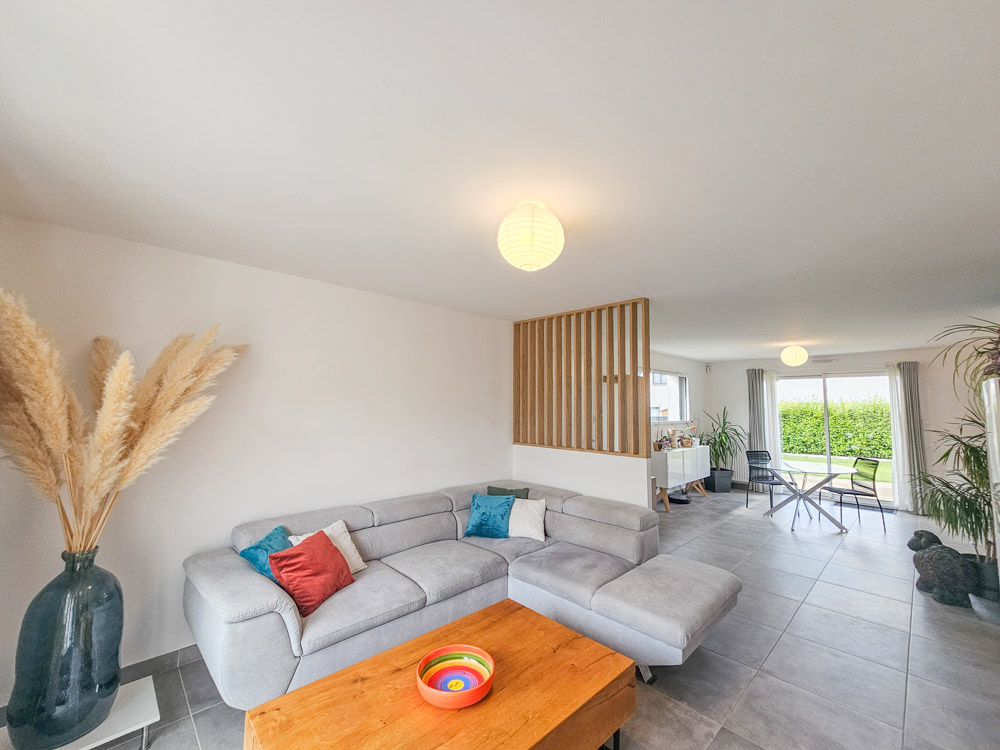 MAISON CONTEMPORAINE 2021 DE 110M² SUR 300M² DE TERRAIN - PIECE DE VIE DE 50M² - 3 CHAMBRES - NON MITOYENNE - RARE - COUP DE COEUR photo 5