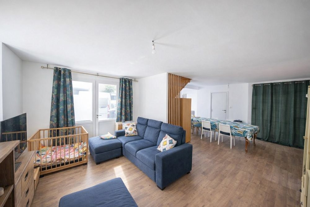 MAISON 110M² - PIECE DE VIE 50M² - 4 CHAMBRES - CENTRE VILLE - RENOVATION RECENTE - DPE D - RARE