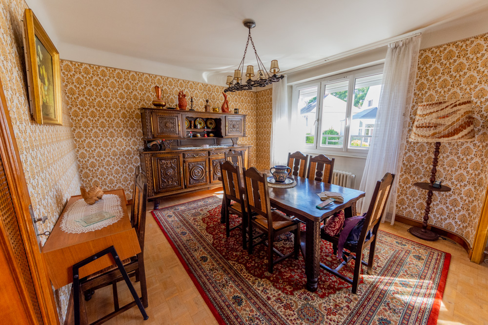 MAISON T7 166M² - GARAGE - 6 CHAMBRES - BEAU POTENTIEL - SOUS-SOL 40M² SUR TERRAIN DE 520M² photo 2