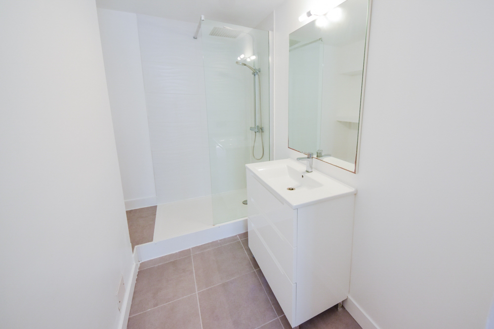 APPARTEMENT T4 81M² - DALLE BETON - 3 CHAMBRES - LUMINEUX - AUCUNS TRAVAUX - CAVE photo 5