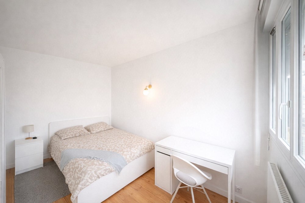 APPARTEMENT T4 - 3 CHAMBRES- IDEAL 1ER ACHAT OU COLOCATION - VENDU MEUBLE - SANS LOCATAIRE EN PLACE -EXCELLENT DPE photo 4