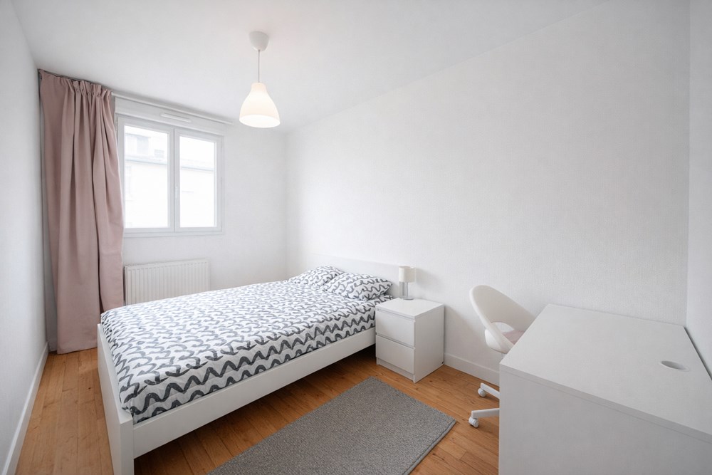 APPARTEMENT T4 - 3 CHAMBRES- IDEAL 1ER ACHAT OU COLOCATION - VENDU MEUBLE - SANS LOCATAIRE EN PLACE -EXCELLENT DPE photo 2