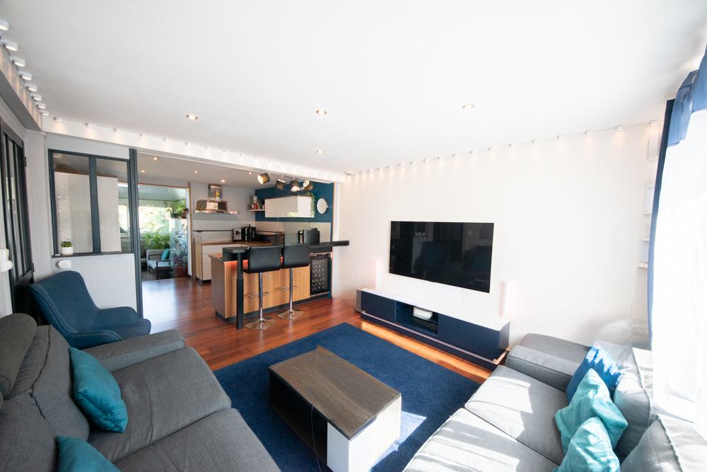 MAISON 110 M2 - SECTEUR LA CROIX ROUGE - 3 CHAMBRES - BEAU JARDIN SANS VIS A VIS - GARAGE- RUE CALME - SANS TRAVAUX photo 2