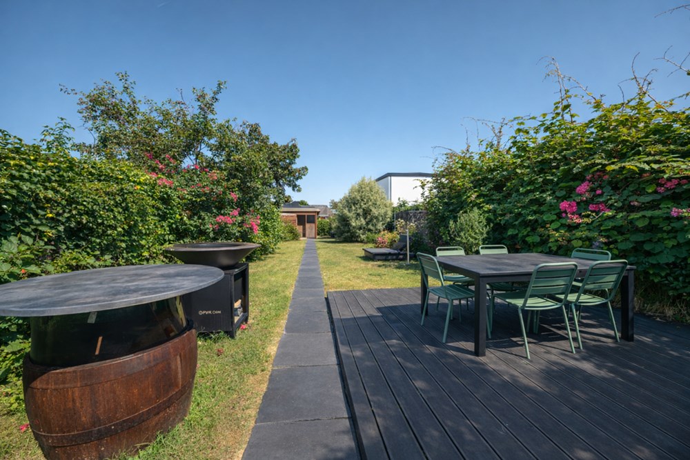 MAISON 110 M2 - SECTEUR LA CROIX ROUGE - 3 CHAMBRES - BEAU JARDIN SANS VIS A VIS - GARAGE- RUE CALME - SANS TRAVAUX photo 5