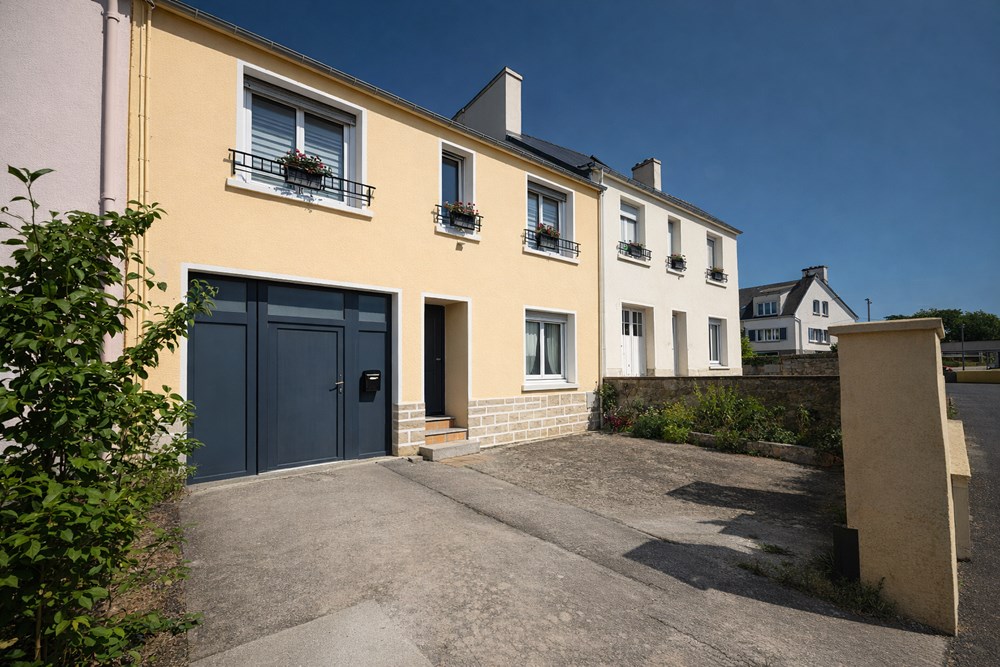 MAISON 110 M2 - SECTEUR LA CROIX ROUGE - 3 CHAMBRES - BEAU JARDIN SANS VIS A VIS - GARAGE- RUE CALME - SANS TRAVAUX