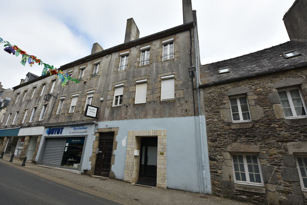 APPARTEMENT T4 85M² - ENTIEREMENT A RENOVER - NOMBREUSES POSSIBILITES - GARAGE EN OPTION photo 4