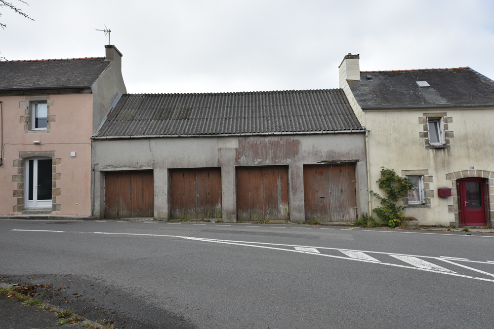 APPARTEMENT T4 85M² - ENTIEREMENT A RENOVER - NOMBREUSES POSSIBILITES - GARAGE EN OPTION photo 5