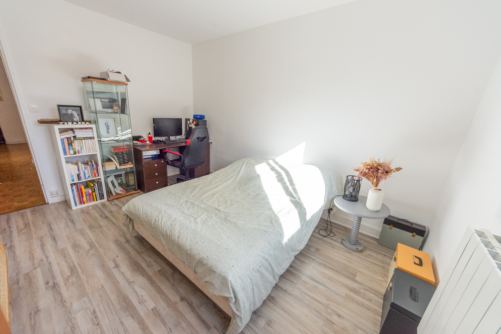 APPARTEMENT T4 79M² - 3 CHAMBRES - DALLE BETON - GARAGE EN OPTION - PAS DE TRAVAUX photo 5