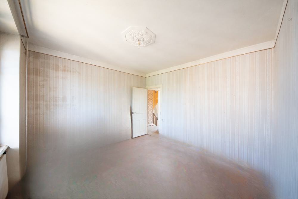 MAISON - A 200 M DE LA ROUTE DE LA CORNICHE - 86 M2 - 3 CHAMBRES - VUE MER - RARE SUR LE SECTEUR -SURELEVATION A ETUDIER photo 5