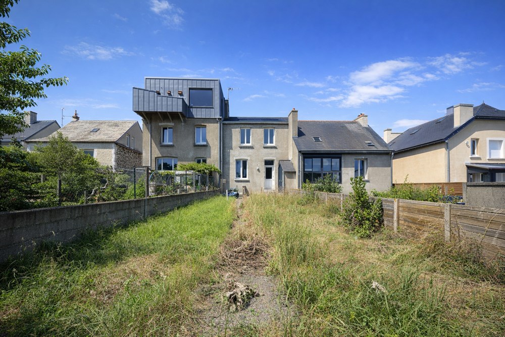 MAISON - A 200 M DE LA ROUTE DE LA CORNICHE - 86 M2 - 3 CHAMBRES - VUE MER - RARE SUR LE SECTEUR -SURELEVATION A ETUDIER photo 5