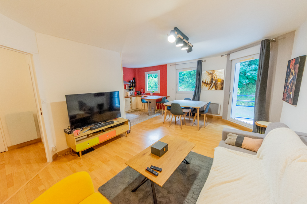 APPARTEMENT T4 85M² - 3 CHAMBRES - BALCON - ASCENSEUR - DALLE BETON - PARKING AISE