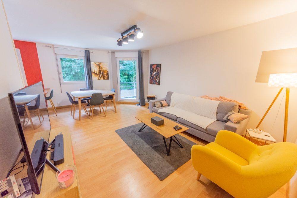 APPARTEMENT T4 85M² - 3 CHAMBRES - BALCON - ASCENSEUR - DALLE BETON - PARKING AISE photo 3