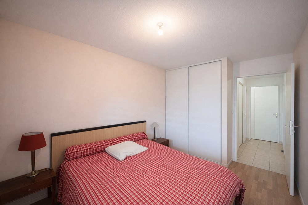APPARTEMENT - T2 - IDEAL INVESTISSEUR - LOCATAIRE EN PLACE - ASCENSEUR - BALCON - BON DPE - BELLE EXPOSITION - PARKING PRIVE photo 5